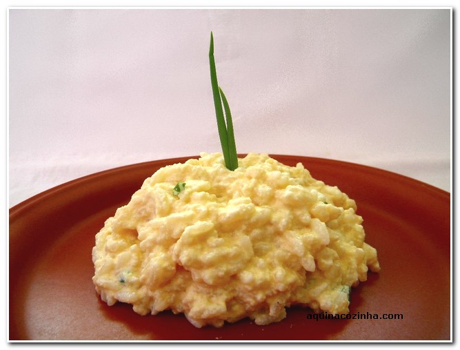 Ir para  <p><big>2 x&iacute;caras (de ch&aacute;) de arroz cozido</big></p>

<p><big>&frac12; x&iacute;cara (de ch&aacute;) de leite</big></p>

<p><big>1 lata de creme de...